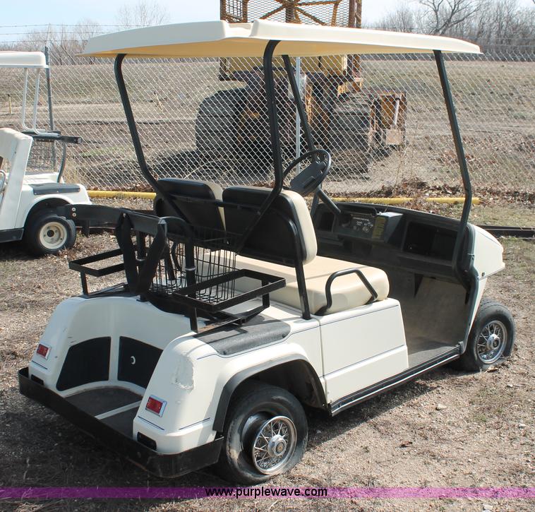 image for item E2975 Par Car golf cart