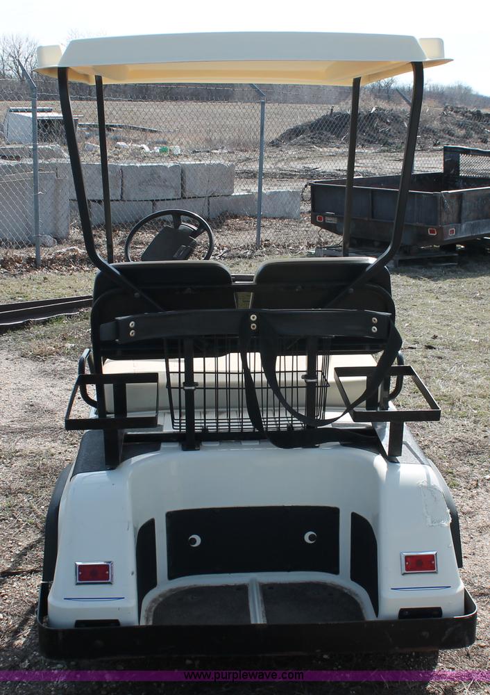 image for item E2975 Par Car golf cart