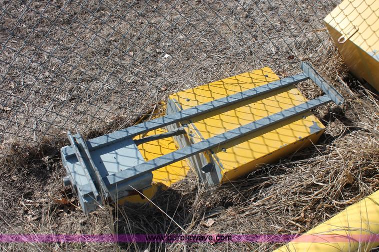 image for item E2977 Thunderbolt tornado siren