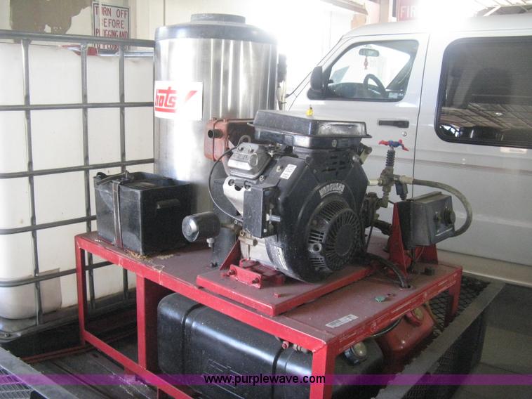 image for item E3123 Trailer mounted Hosty pressure washer