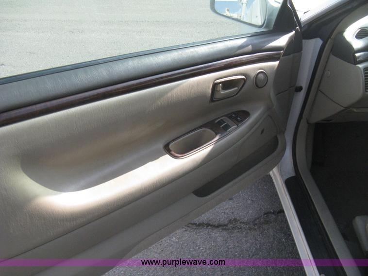 image for item E3124 1999 Toyota Camry Solara SLE