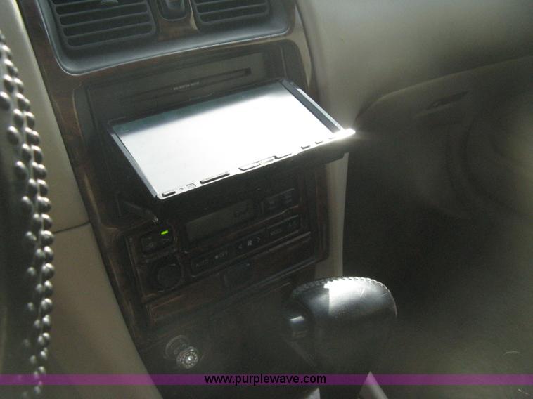 image for item E3124 1999 Toyota Camry Solara SLE