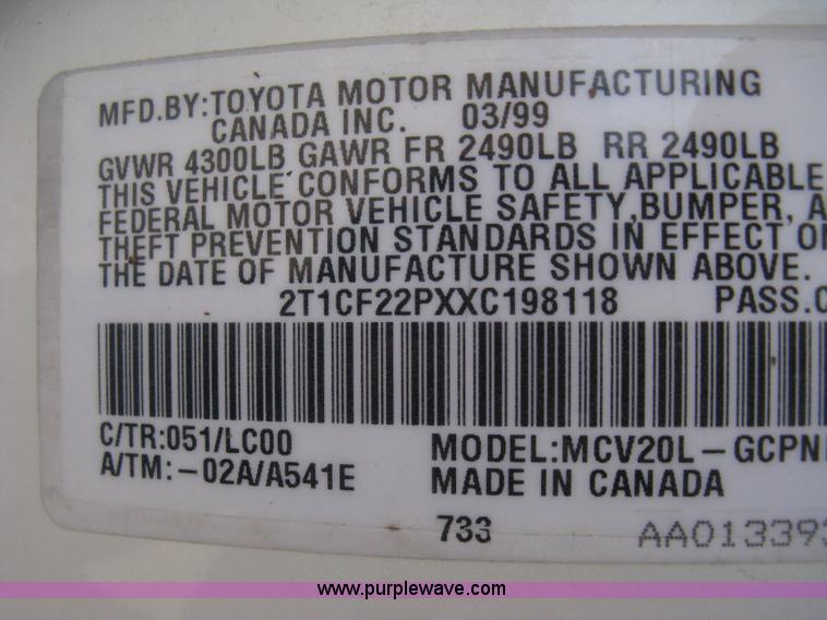 image for item E3124 1999 Toyota Camry Solara SLE