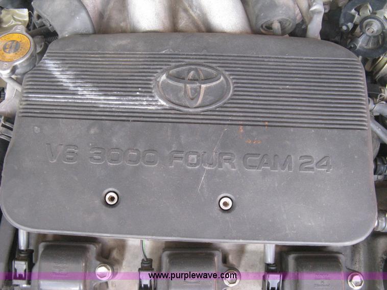 image for item E3124 1999 Toyota Camry Solara SLE
