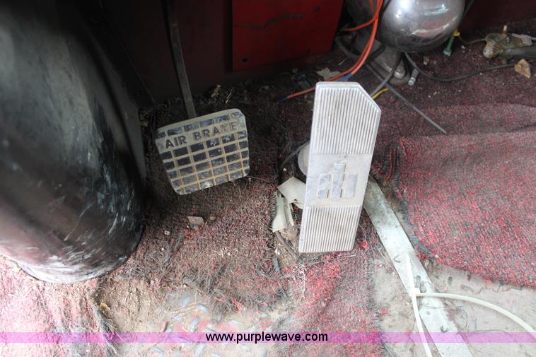 image for item E8475 1972 International fire engine