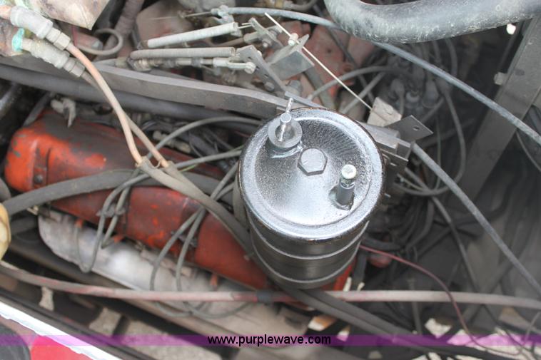 image for item E8475 1972 International fire engine