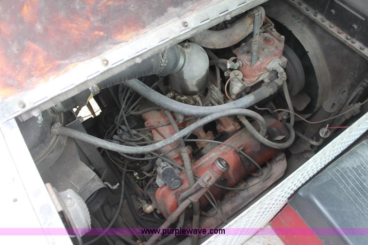 image for item E8475 1972 International fire engine