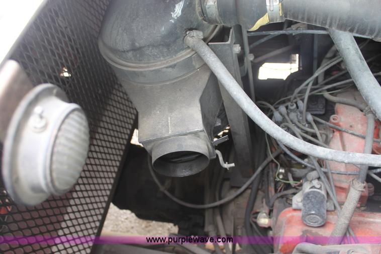 image for item E8475 1972 International fire engine