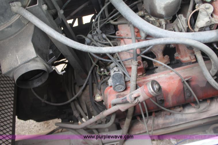 image for item E8475 1972 International fire engine