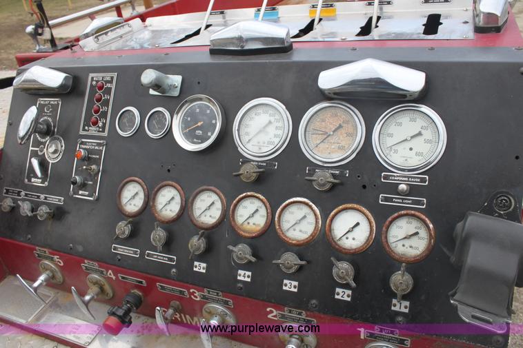 image for item E8475 1972 International fire engine