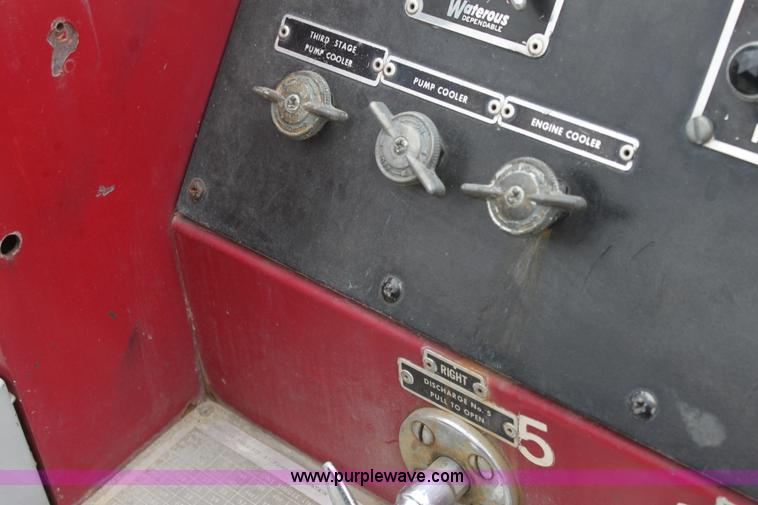 image for item E8475 1972 International fire engine