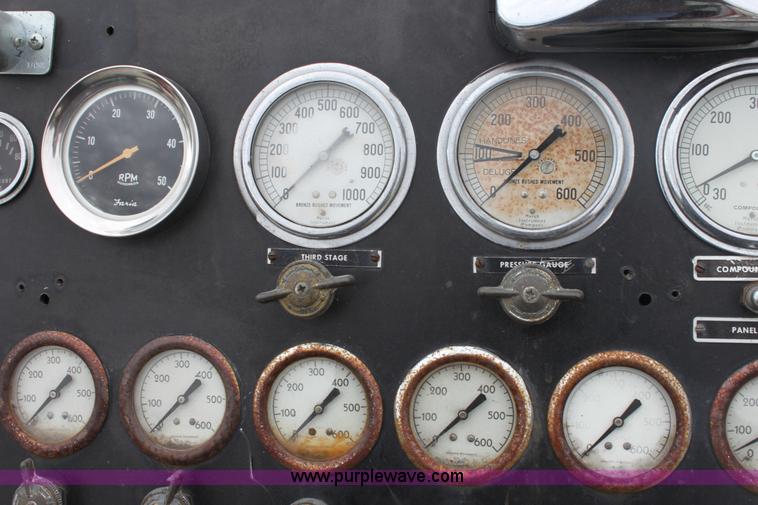 image for item E8475 1972 International fire engine