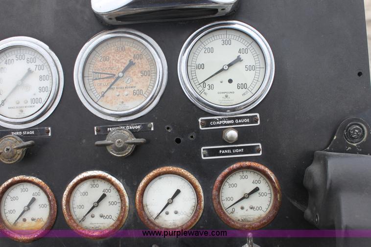 image for item E8475 1972 International fire engine