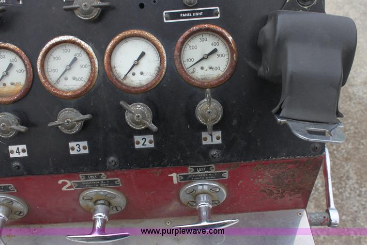 image for item E8475 1972 International fire engine