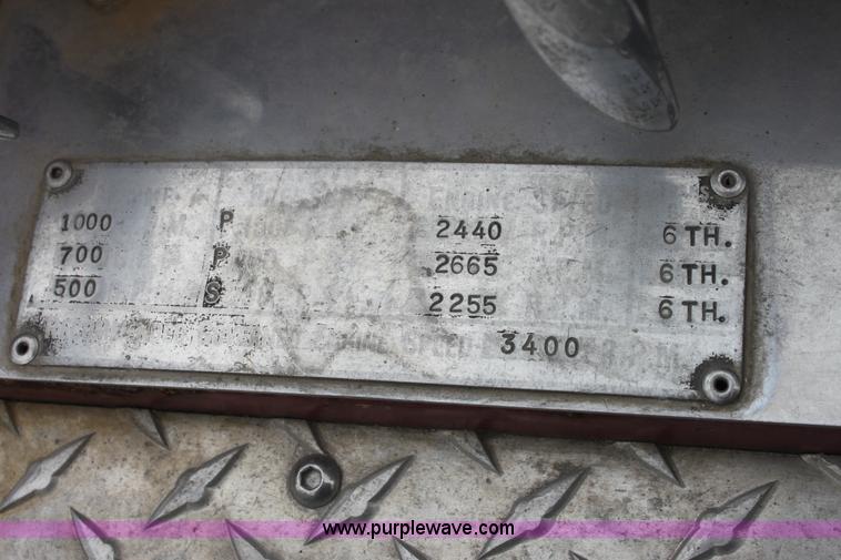 image for item E8475 1972 International fire engine