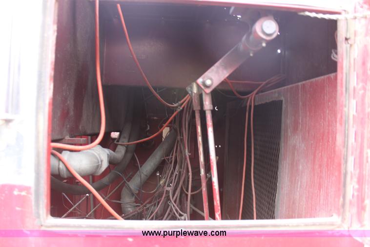 image for item E8475 1972 International fire engine