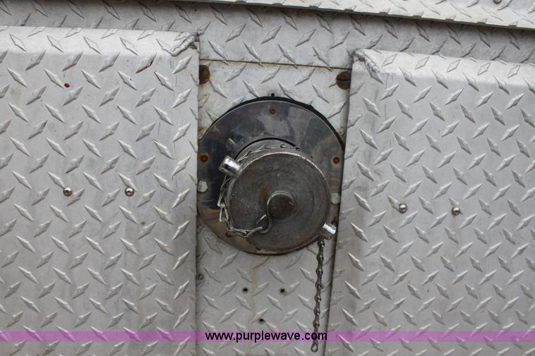 image for item E8475 1972 International fire engine