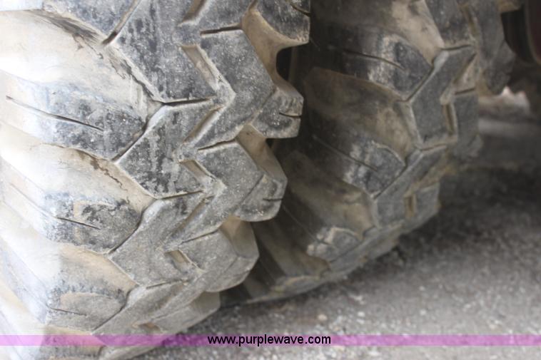 image for item E8475 1972 International fire engine