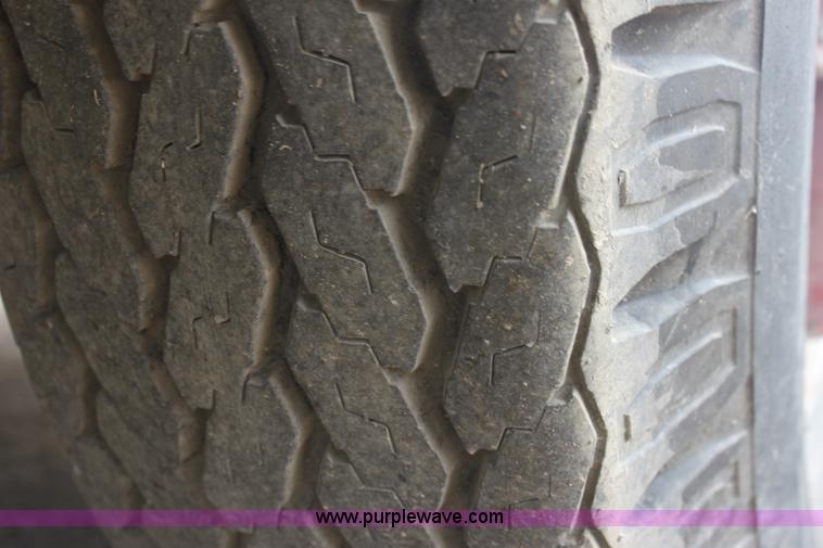 image for item E8475 1972 International fire engine