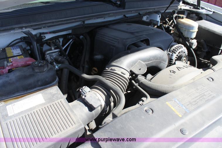 image for item E8480 2009 Chevrolet Suburban 2500 LS SUV