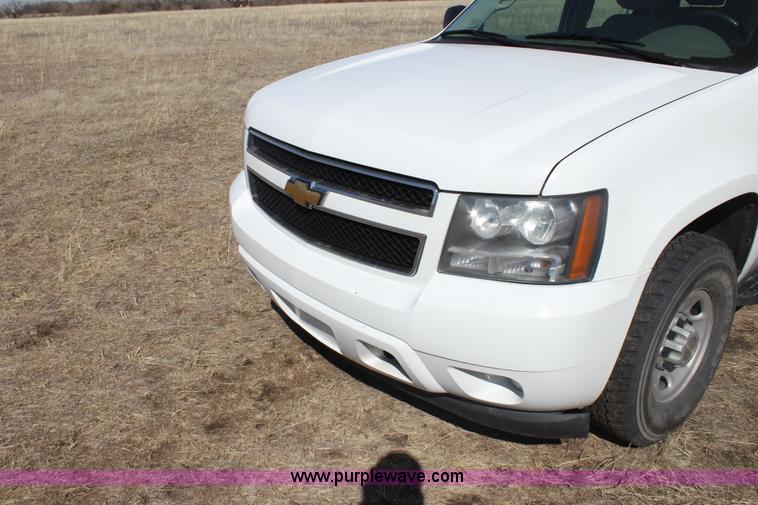 image for item E8480 2009 Chevrolet Suburban 2500 LS SUV