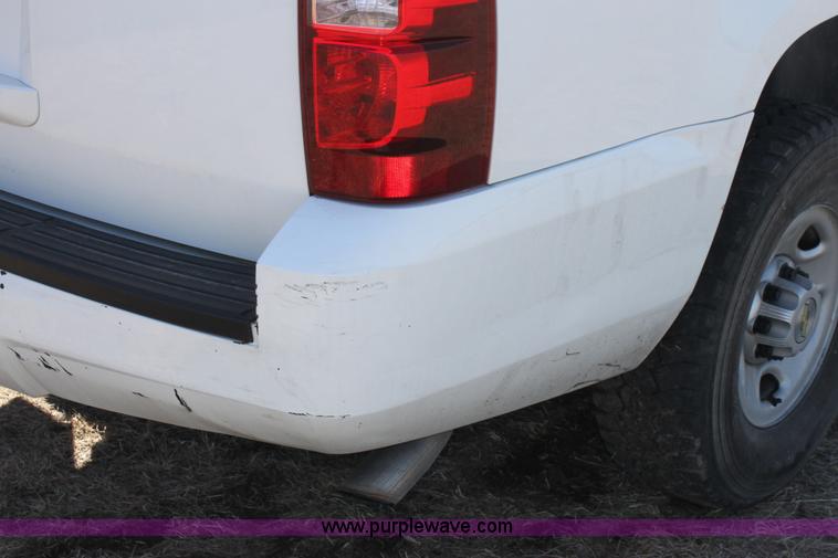image for item E8480 2009 Chevrolet Suburban 2500 LS SUV