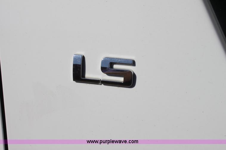 image for item E8480 2009 Chevrolet Suburban 2500 LS SUV