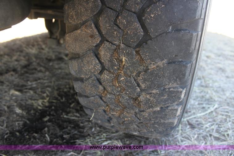 image for item E8480 2009 Chevrolet Suburban 2500 LS SUV