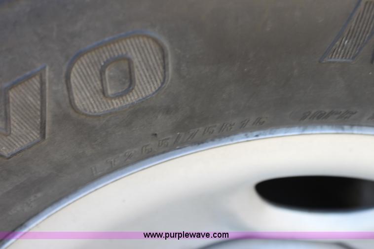 image for item E8480 2009 Chevrolet Suburban 2500 LS SUV