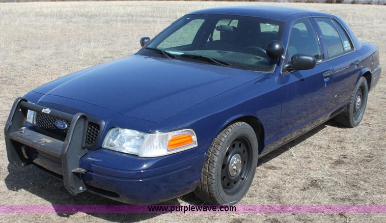 image for item E8481 2007 Ford Crown Victoria Police Interceptor