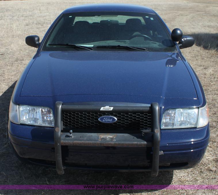 image for item E8481 2007 Ford Crown Victoria Police Interceptor