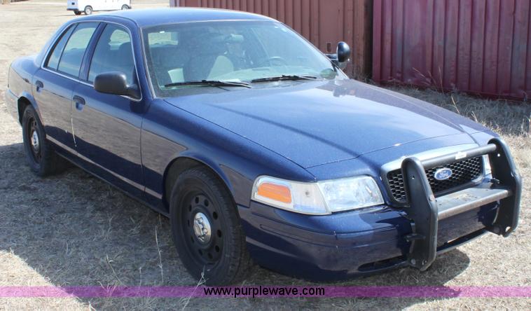 image for item E8481 2007 Ford Crown Victoria Police Interceptor