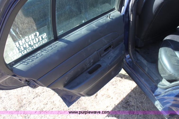 image for item E8481 2007 Ford Crown Victoria Police Interceptor