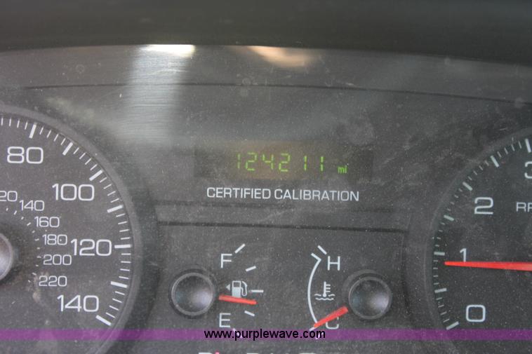 image for item E8481 2007 Ford Crown Victoria Police Interceptor