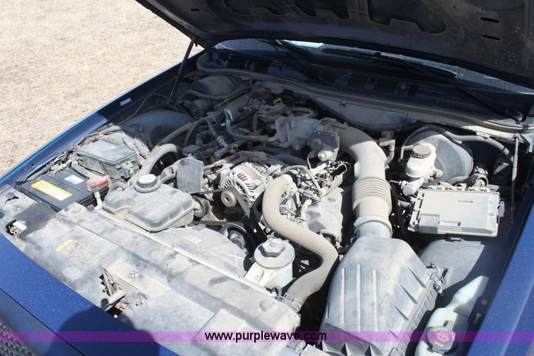 image for item E8481 2007 Ford Crown Victoria Police Interceptor