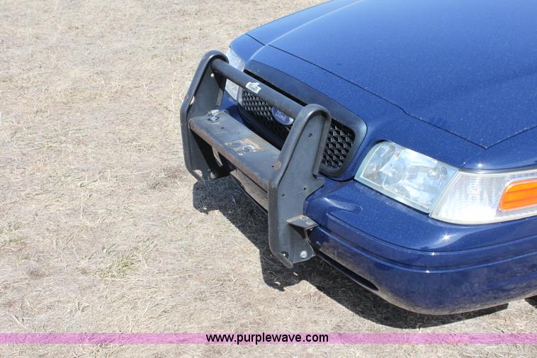 image for item E8481 2007 Ford Crown Victoria Police Interceptor
