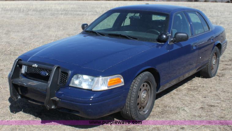 image for item E8482 2008 Ford Crown Victoria Police Interceptor