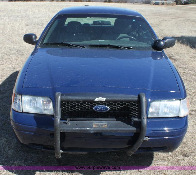 image for item E8482 2008 Ford Crown Victoria Police Interceptor