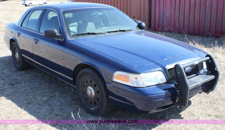 image for item E8482 2008 Ford Crown Victoria Police Interceptor