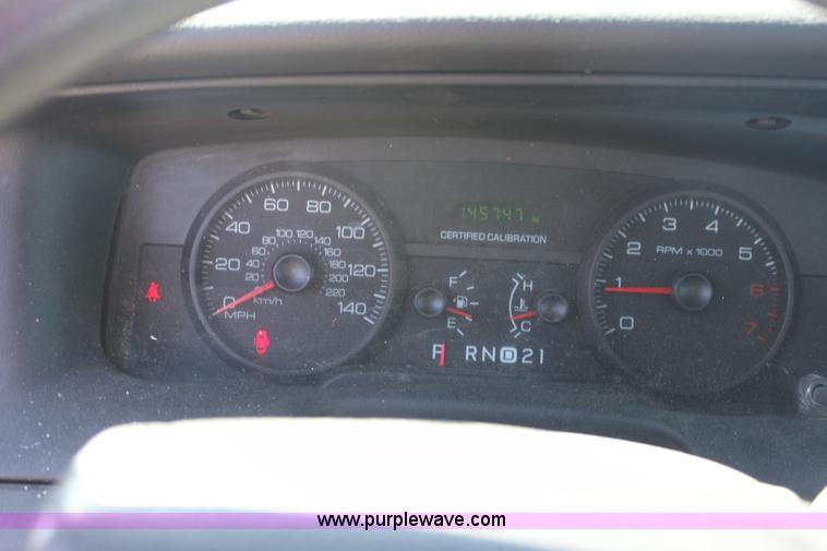 image for item E8482 2008 Ford Crown Victoria Police Interceptor