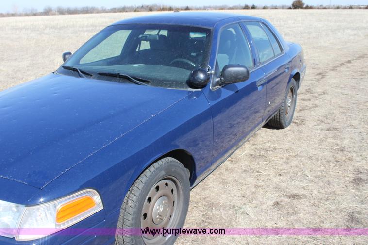 image for item E8482 2008 Ford Crown Victoria Police Interceptor