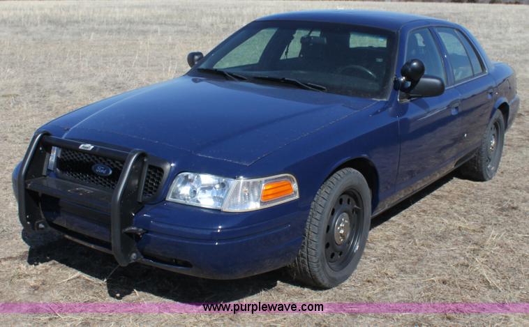 image for item E8483 2008 Ford Crown Victoria Police Interceptor