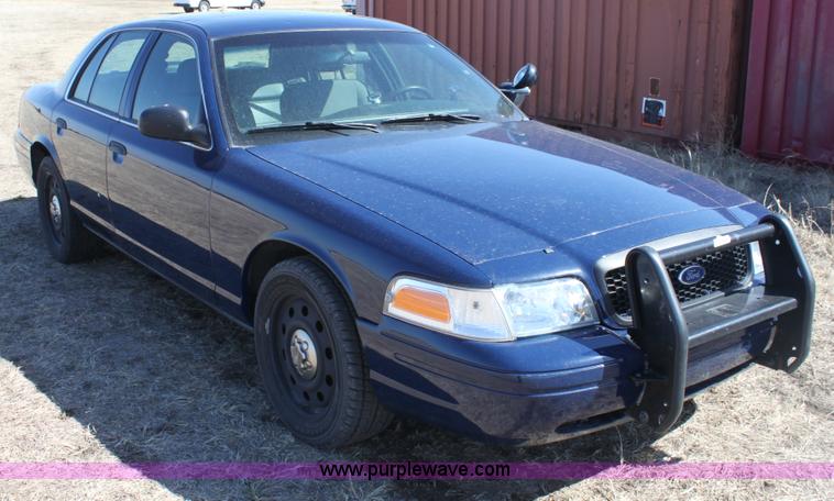 image for item E8483 2008 Ford Crown Victoria Police Interceptor