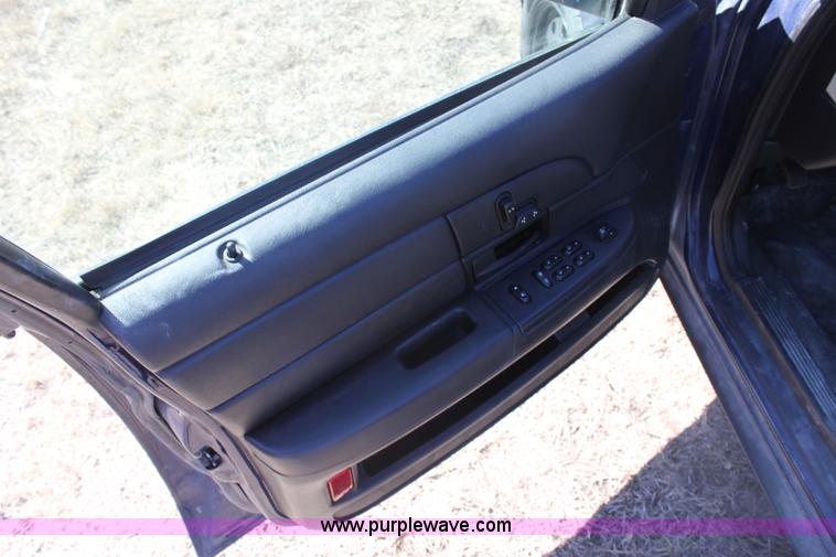 image for item E8483 2008 Ford Crown Victoria Police Interceptor