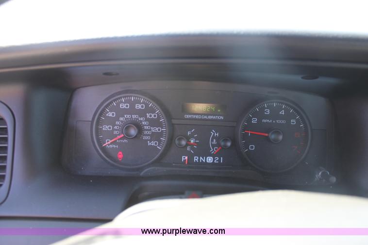 image for item E8483 2008 Ford Crown Victoria Police Interceptor