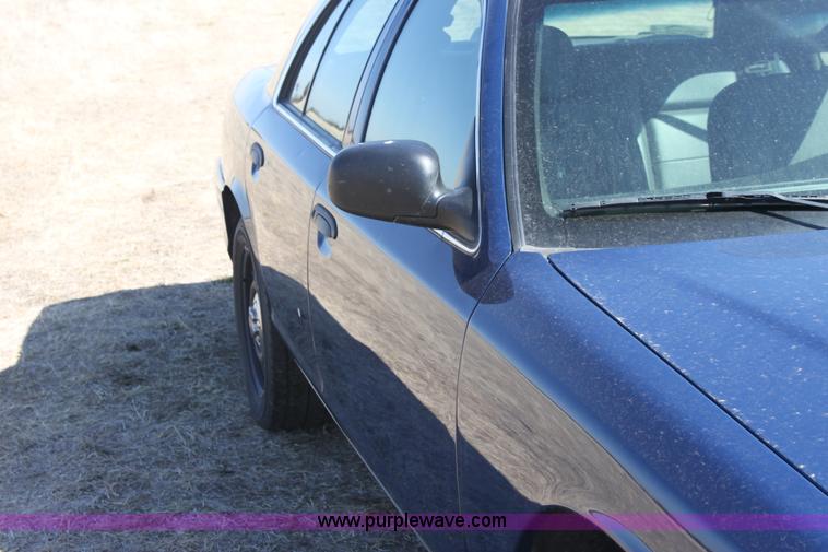image for item E8483 2008 Ford Crown Victoria Police Interceptor