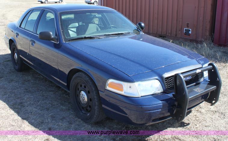 image for item E8484 2008 Ford Crown Victoria Police Interceptor