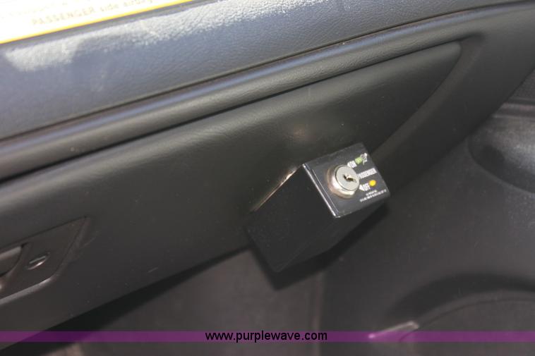 image for item E8484 2008 Ford Crown Victoria Police Interceptor