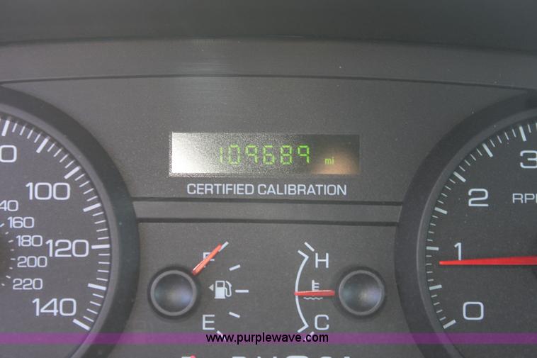 image for item E8484 2008 Ford Crown Victoria Police Interceptor