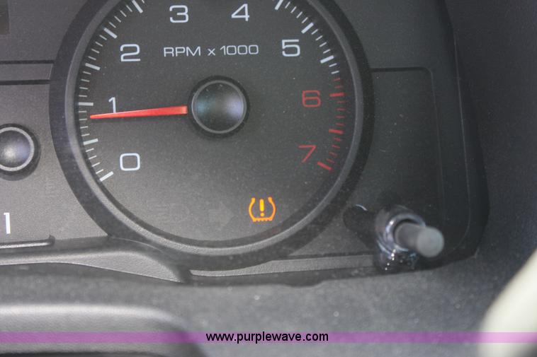 image for item E8484 2008 Ford Crown Victoria Police Interceptor